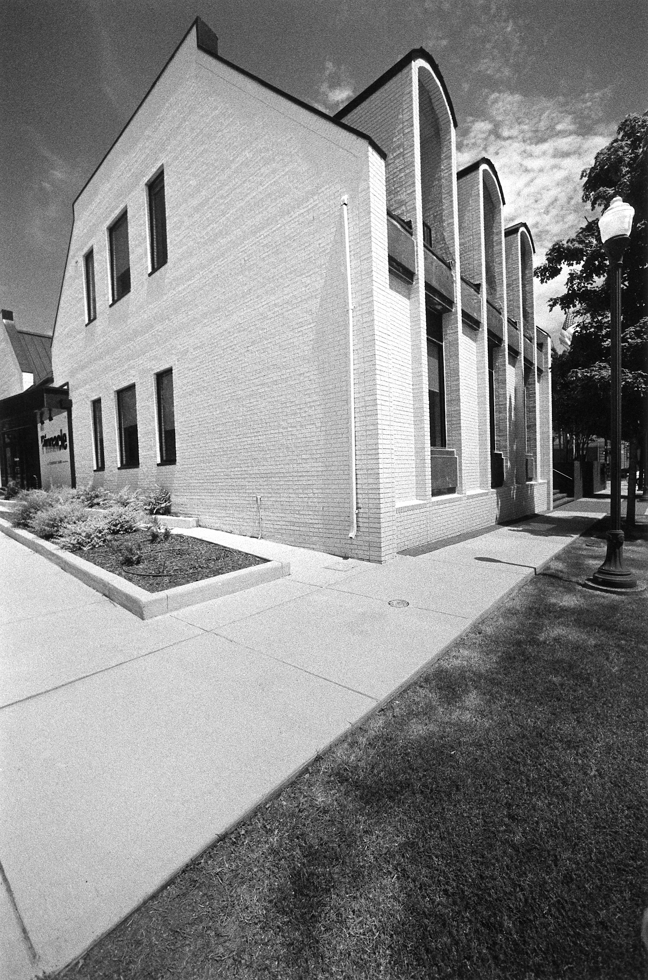 Pinnacle Bank, Nikon, F6, 14mm AF Nikkor, Red Filter, 1/750 at f5.6, HP5+ at EI 400, Rodinal 1:50